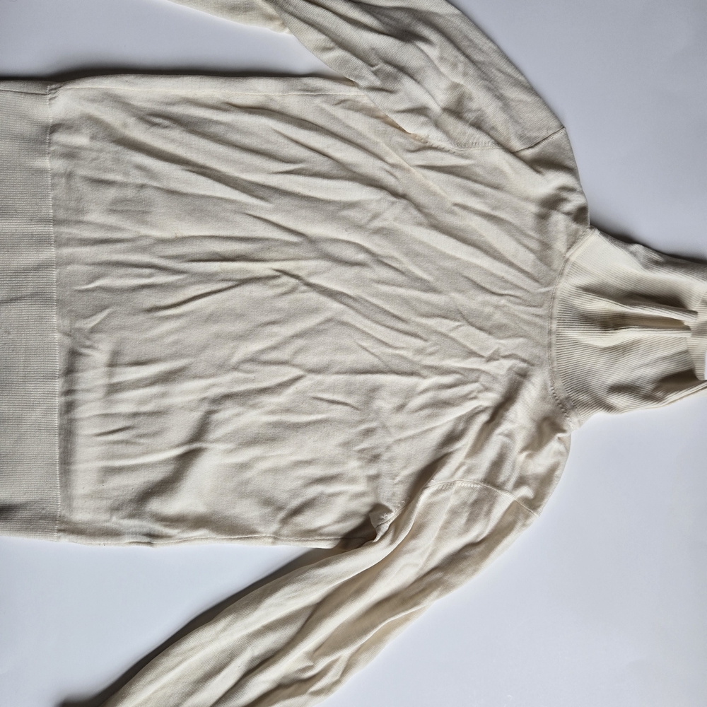 Uniqlo Beige Extra Fine Merino Turtleneck